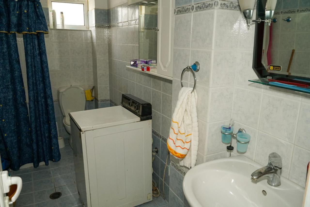 Connie'S Apartments Sarandë Esterno foto